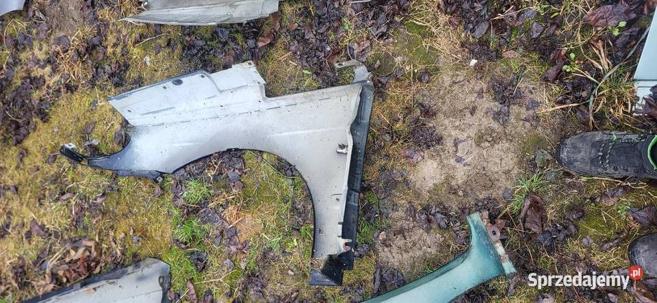 Błotnik Lewy Prawy Saab 95 ładny stan Karoseria Żabno