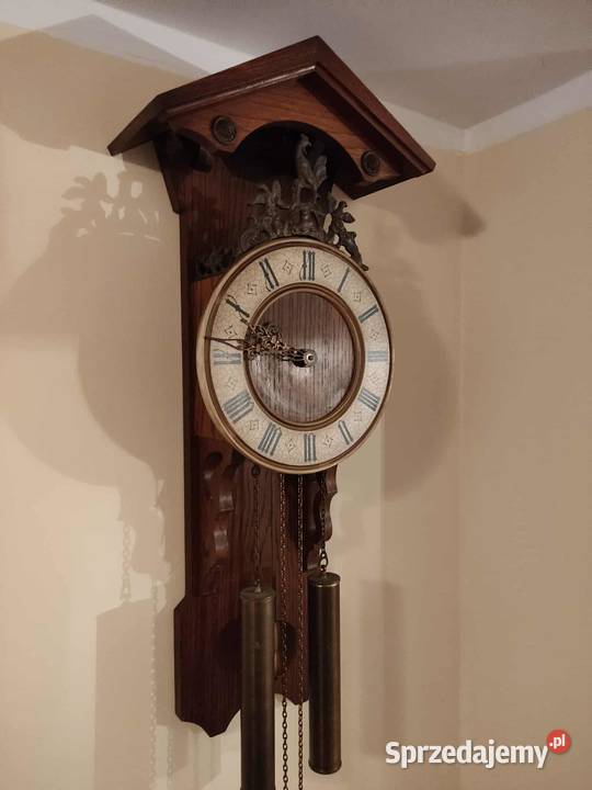 stary zegar ścienny z daszkiem Gorzów Wielkopolski