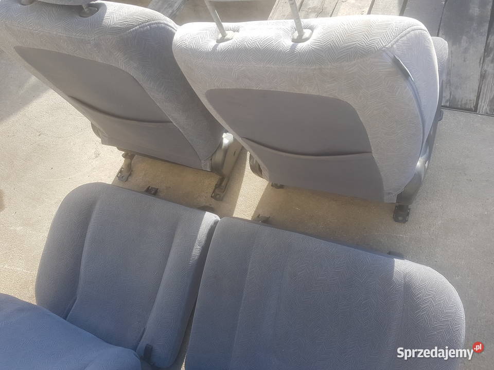 Suzuki Liana komplet fotele fotel kanapa przód