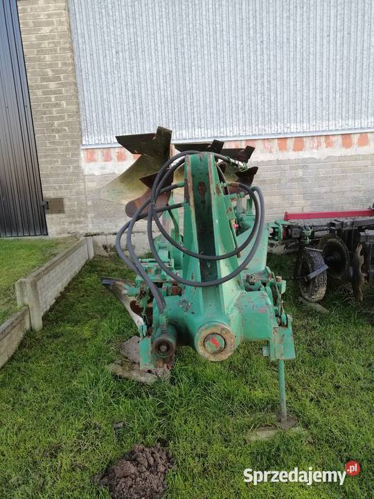 Pług 3 skibowy obrotowy huard MF lekki transport Maszyny rolnicze Bogoria