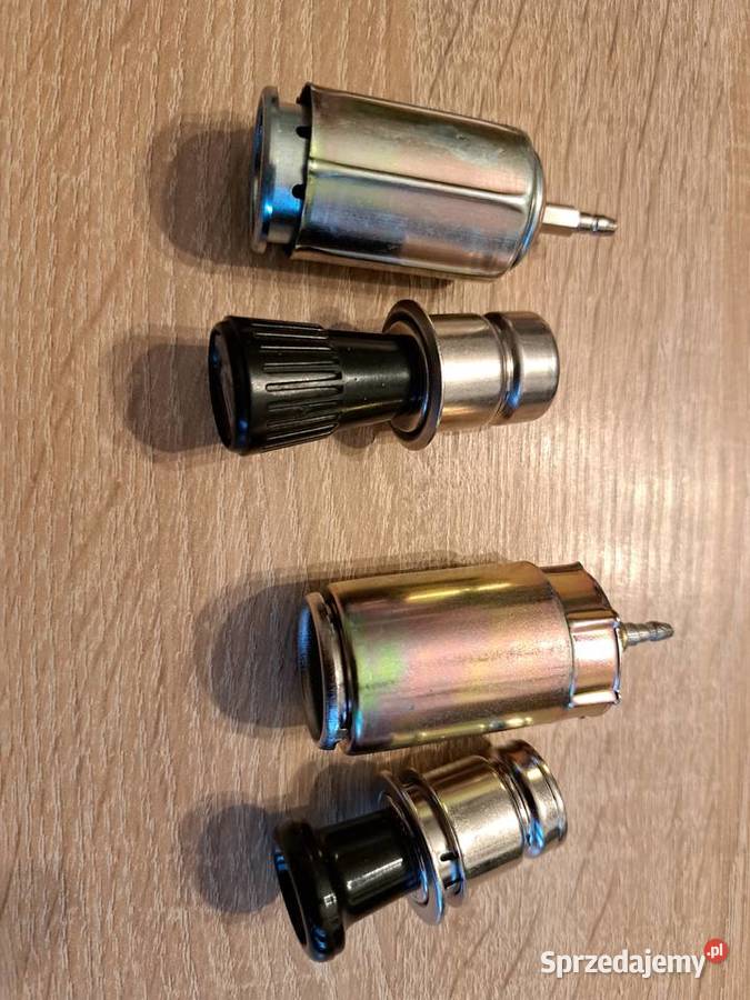 emblematyznaczki do samochodu Części samochodowe Leszno