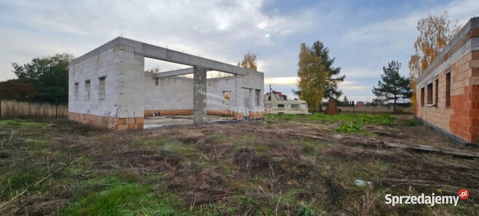 Dom z potencjałem na sprzedaż pustak Janówek