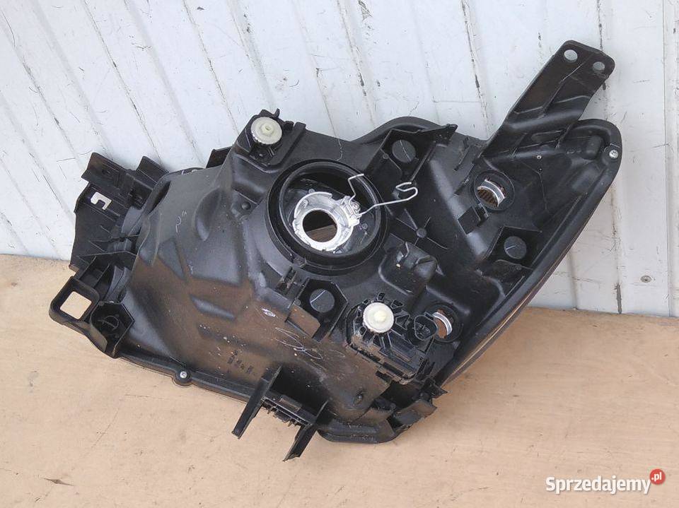 MAZDA 2 14 LAMPA PRAWA PRZÓD