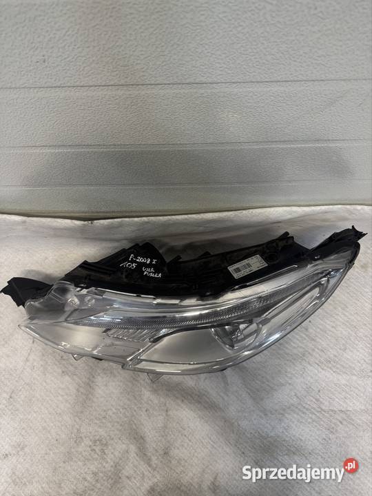 Lampa lewy przód Peugeot 2008 I Jasienica sprzedam