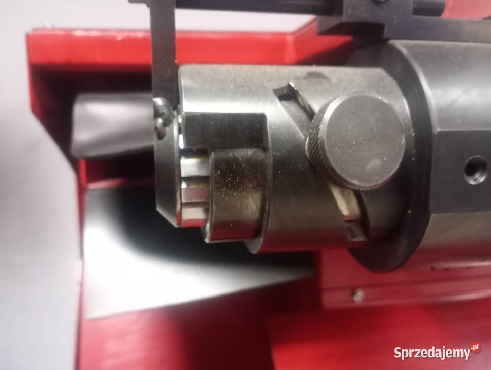 Kombajn szewski maszyna szewska wielofunkcyjna Ciecierzyn