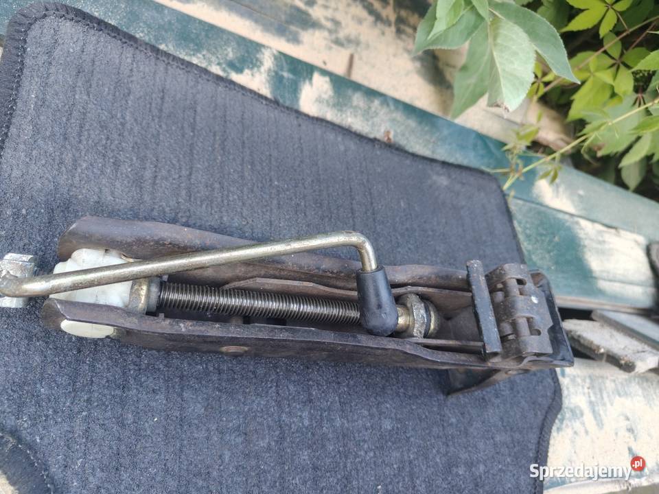 Podnośnik lewarek VW golf Vento corrado 1H0 011 Motoryzacja Aleksandrów Łódzki sprzedam