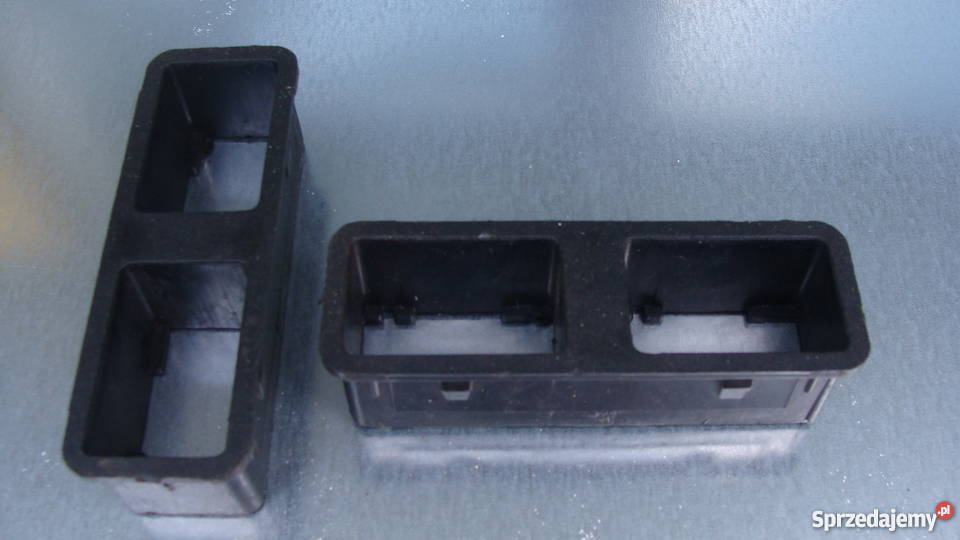 Nowe elementy deski rozdzielczej konsola Polonez Ryki