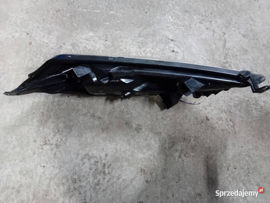 Lampa lewa przód nissan juke F15 12r anglik osobowe Wola Jachowa