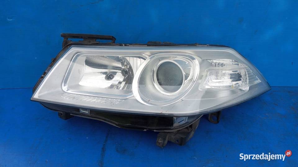 Reflektor Przód strona lewa Renault Megane II osobowe wielkopolskie