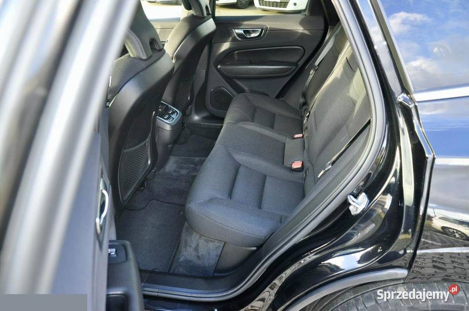Volvo XC 60 B4 B Geartronic Momentum Pro 20 Rok produkcji 2021 zachodniopomorskie Goleniów