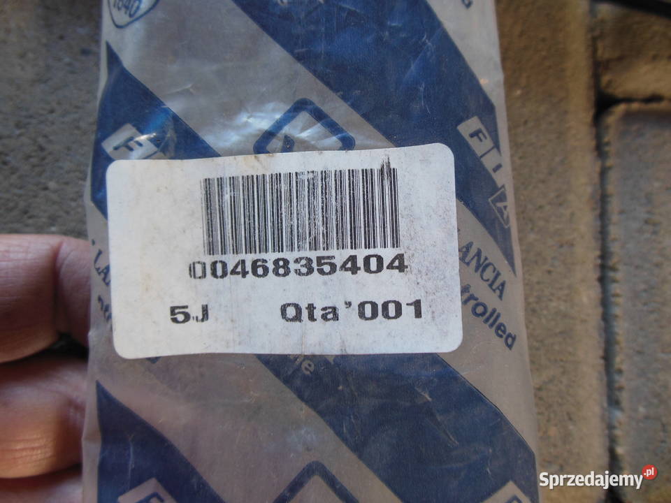 Siłownik klapy CINQUECENTO 46835404 Kozy sprzedam