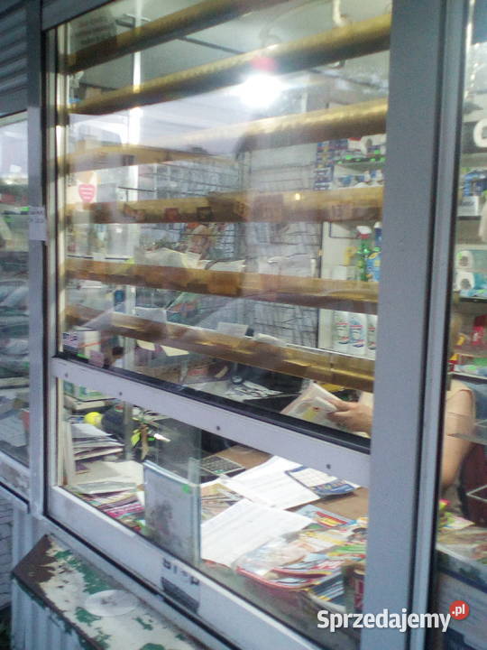 Kiosk handlowy Gobex od ulicy lubuskie Gorzów Wielkopolski