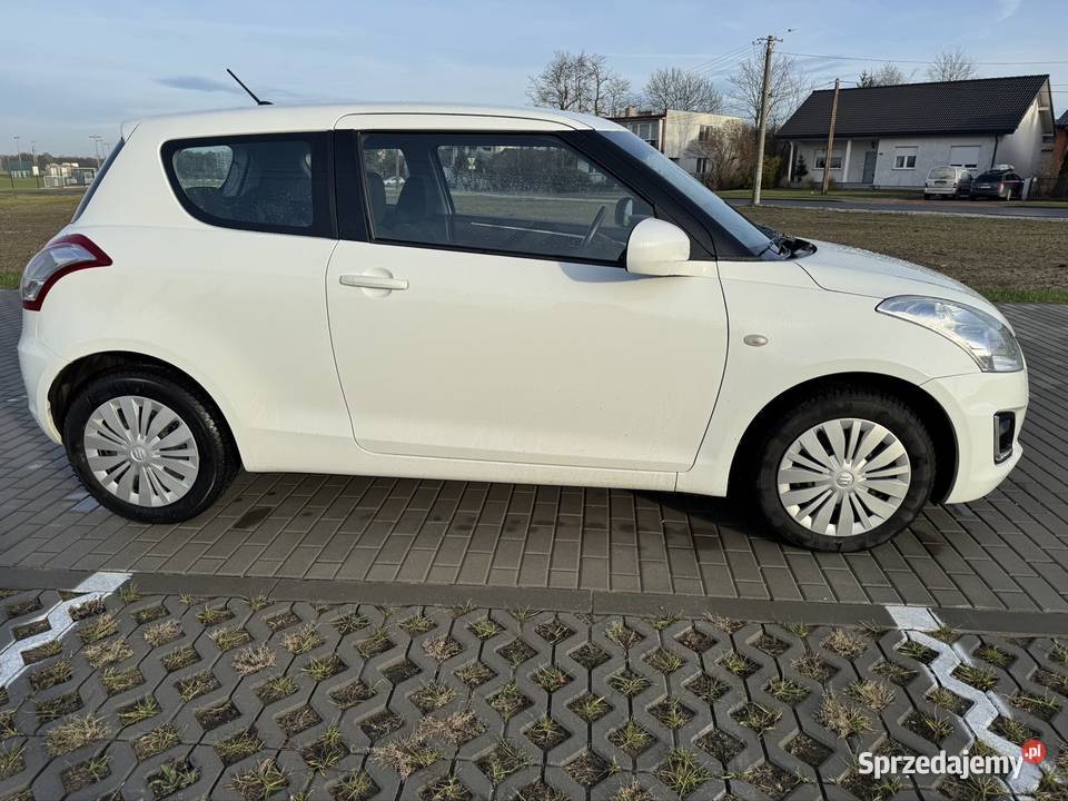 Suzuki Swift 2016r 12 benzyna 94 Brudzew