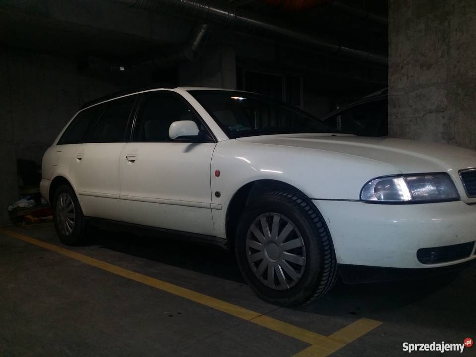 AUDI a4 b5 18 LPG automat 125KM