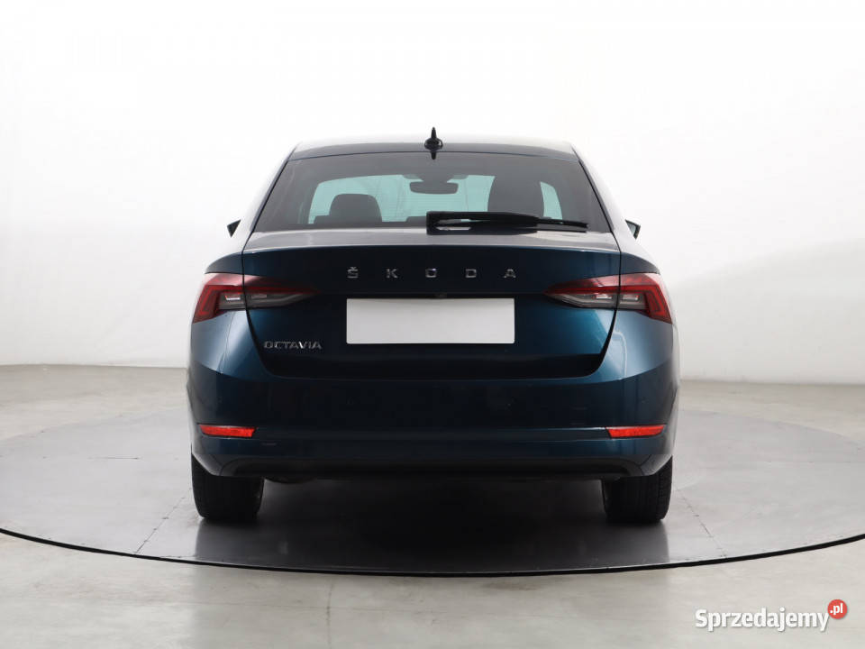 Skoda Octavia 15 TSI Rok produkcji 2020 Katowice