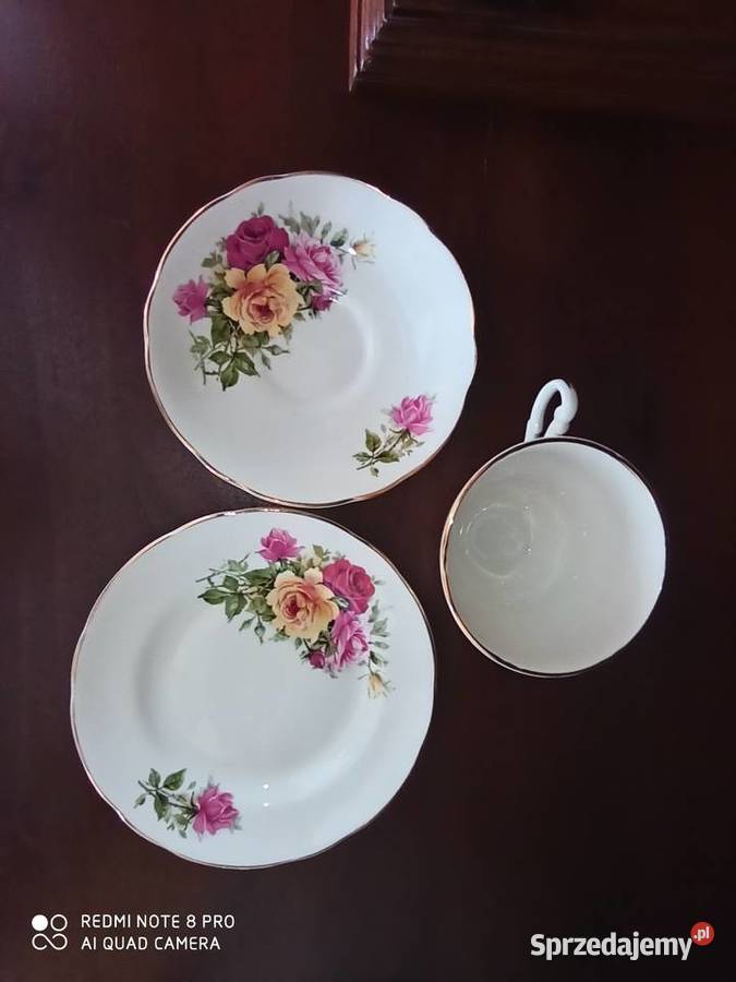 Filiżanka z talerzykiem deserowym
Royal Straut Gdańsk