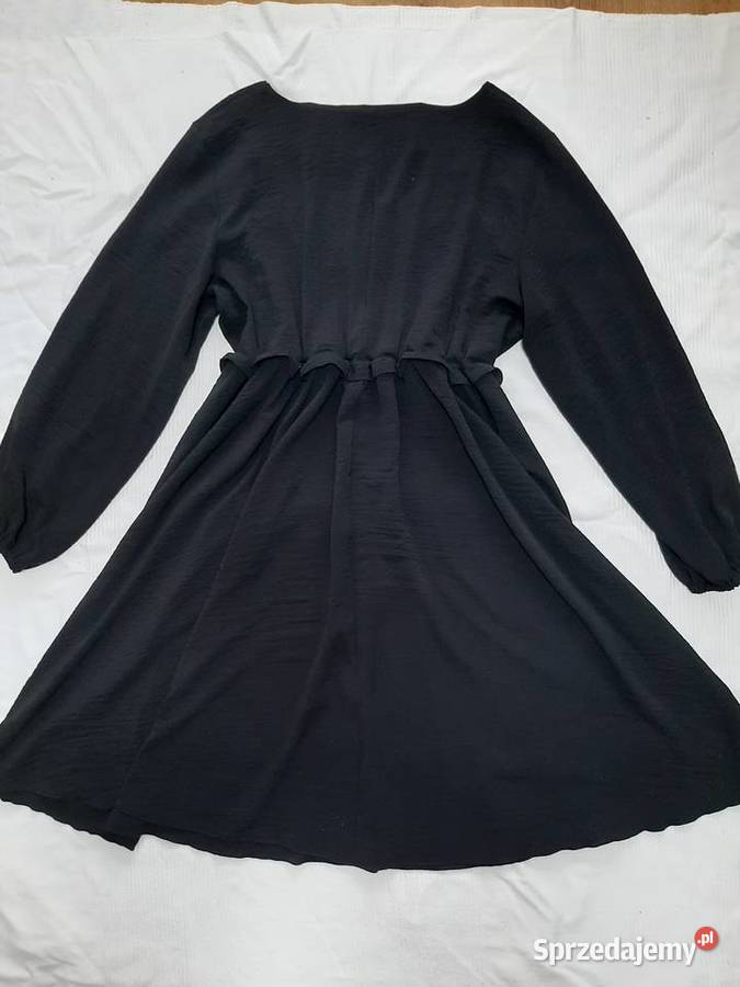 Sukienka czarna wieczorowa Moda i Styl