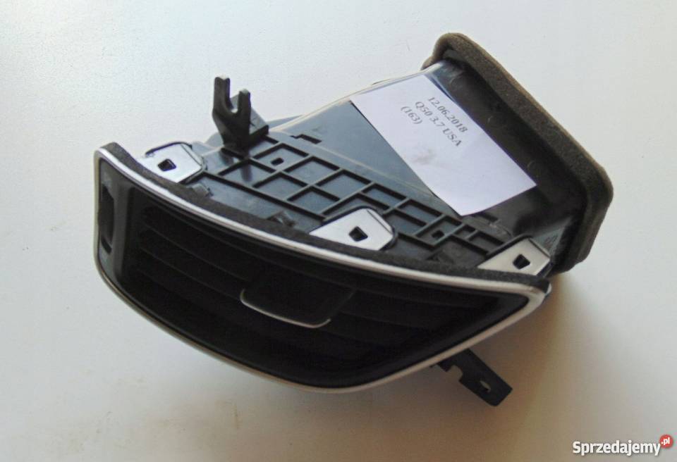 ELEMENT WNĘTRZA PLASTIK KRATKA INFINITI Q50