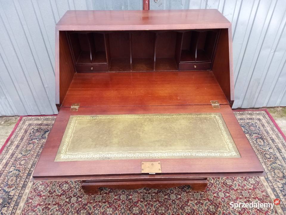 Sekretarzyk sprzedam Borówno