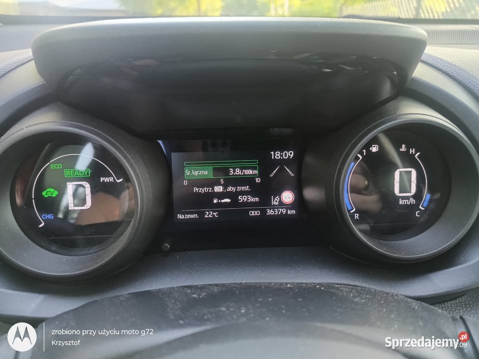 Sprzedam TOYOTA YARIS CROS
