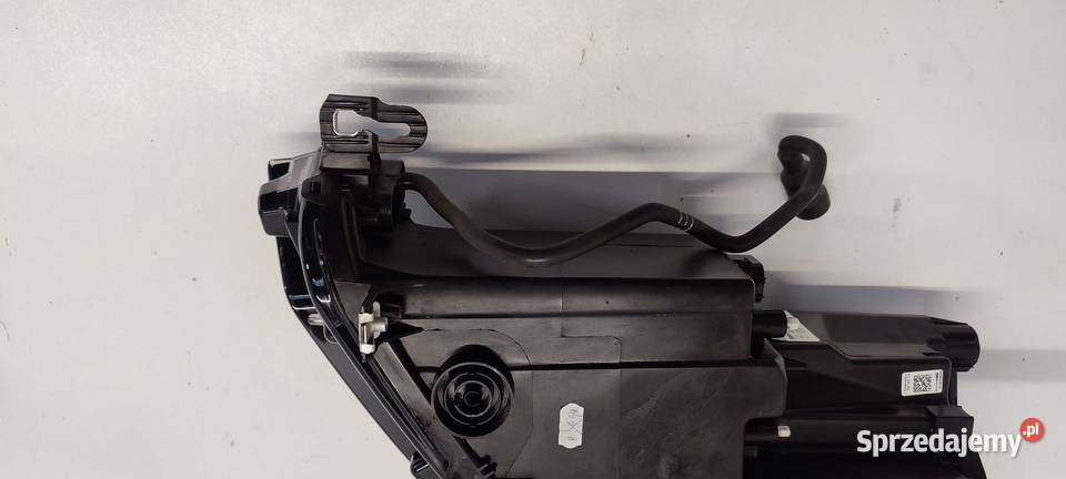 CUPRA FORMENTOR LAMPA PRAWY PRZÓD RHD 5FH941008F