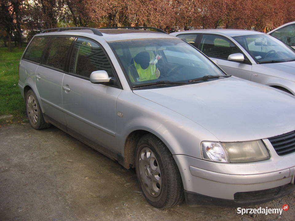 WROCŁAW VW Passat diesel 25 Kombi 2000r waźne