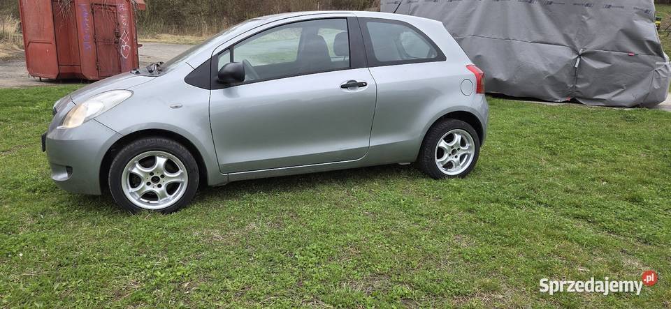 Toyota Yaris 10 2007r