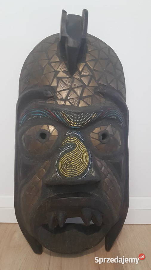 Stara duża afrykańska maska