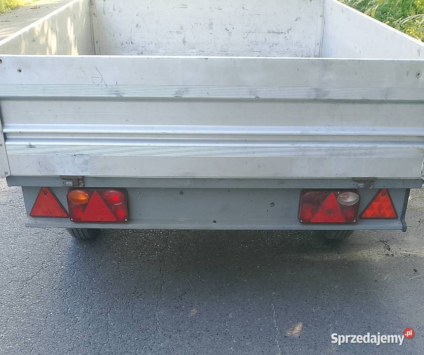 Przyczepa samochodowa dwuosiowa burtowe