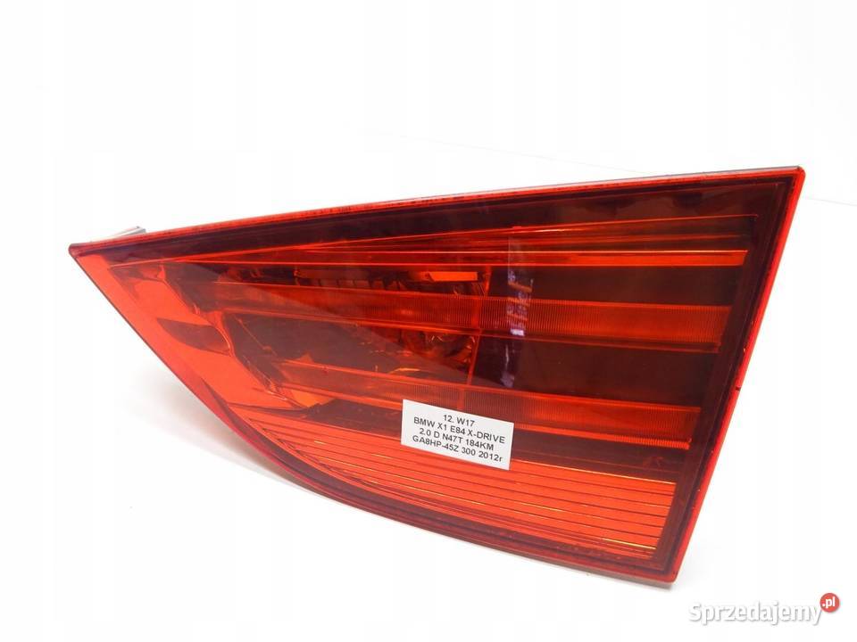 LAMPA PRAWA PRAWY TYŁ TYLNA W KLAPE BMW X1 E84