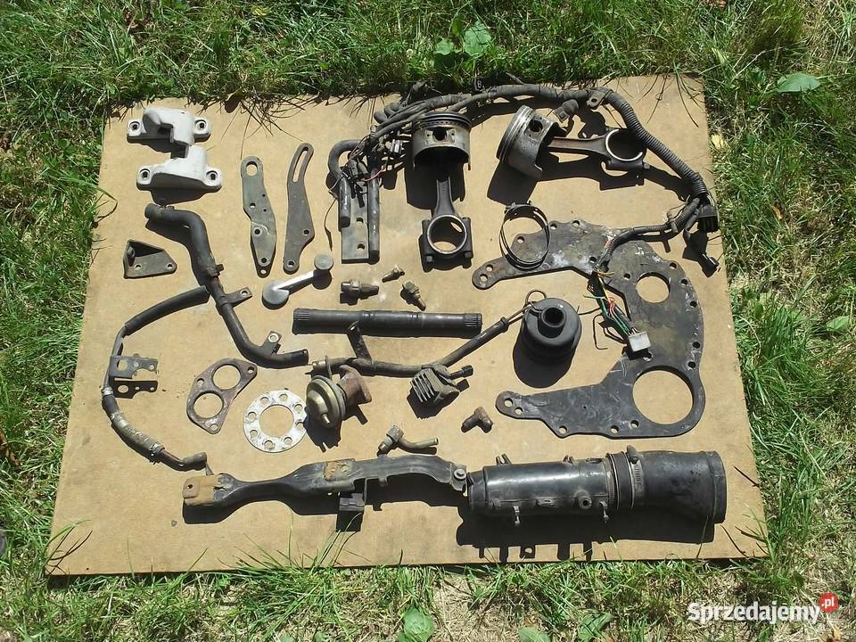 isuzu trooper 26 4ze1 części hak korba Opatów