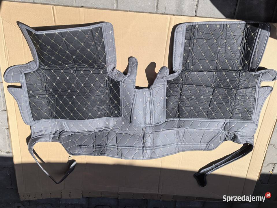 Ładne dywaniki do FORD KUGA II ESCAPE Piaseczno sprzedam