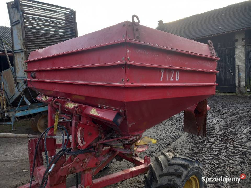Rozsiewacz lely centerliner Gniazdów sprzedam