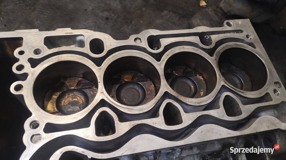 BMW E90 E87 20b N43B20AY silnik dół blok wał