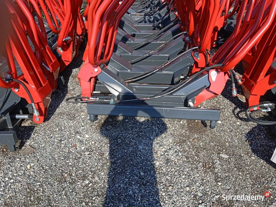 Chwytak do BALOTÓW SIANOKISZONKI nieuszkodzony Kłobuck