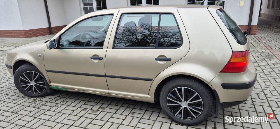 VW GOLF 4 HATCHBACK 1600 BENZYNAGAZ radio Głogów