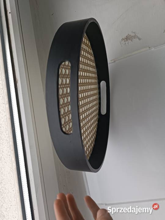 Sprzedam okrągłą plecioną tacę Poznań
