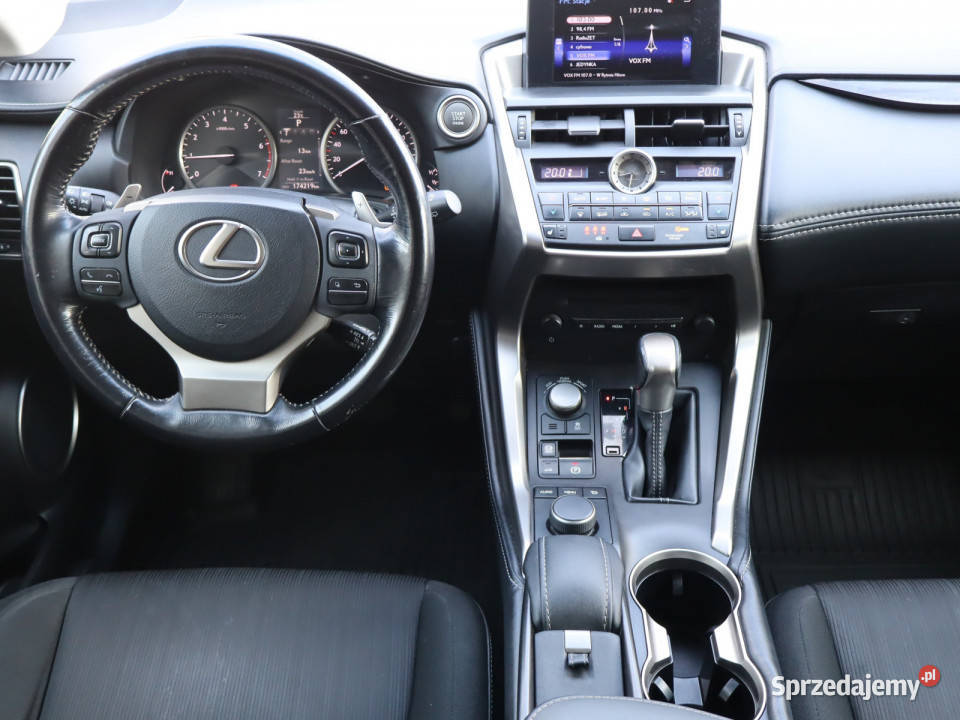 Lexus NX 200t niebieski NX Katowice