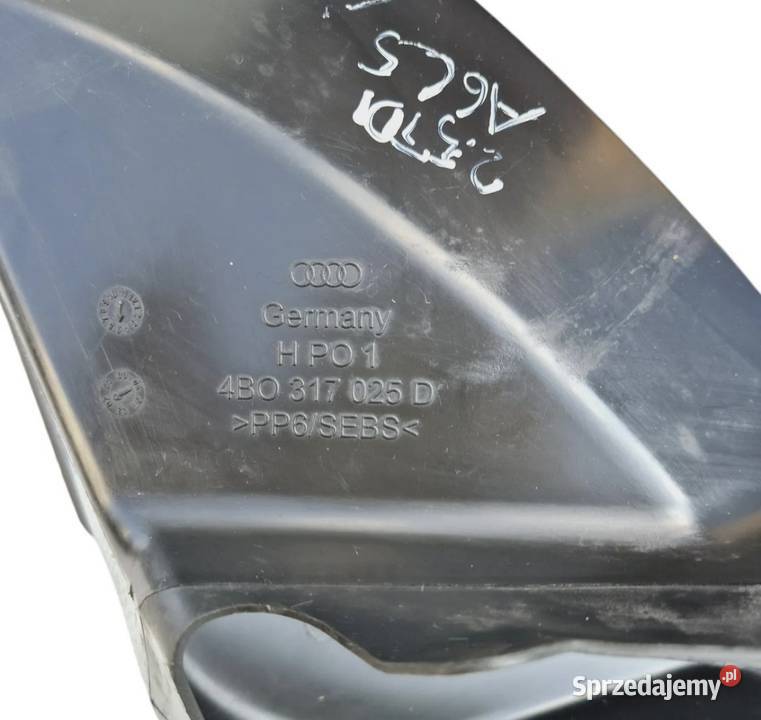 KOŁNIERZ KIEROWNICA POWIETRZA INTERCOOLERA AUDI Działoszyce