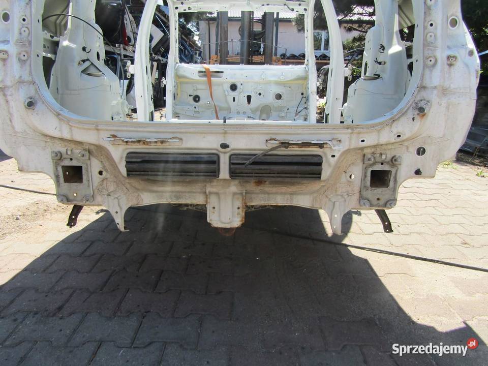 PAS TYLNY PAS TYŁ 26U 4x4 WANNA SUZUKI SX4