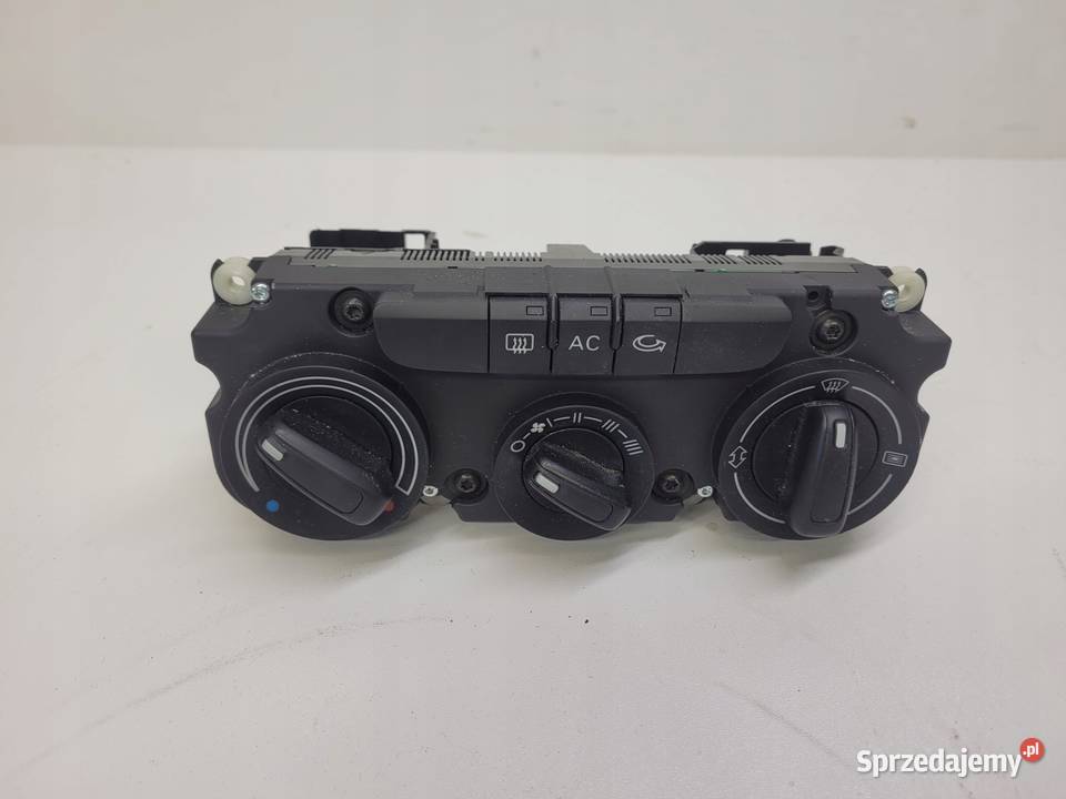 PANEL KLIMATRONIK AUDI A3 8P LIFT VW 3C2820045A Przystajń sprzedam