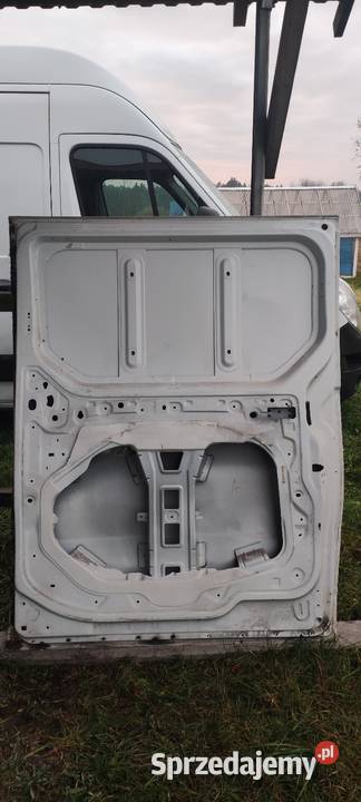 Drzwi przesuwne prawe Trafic III Vivaro NV300 podkarpackie