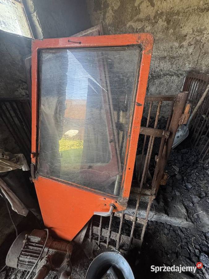 Kabina do ciągnika c 330 Kabina i karoseria Sieradz sprzedam