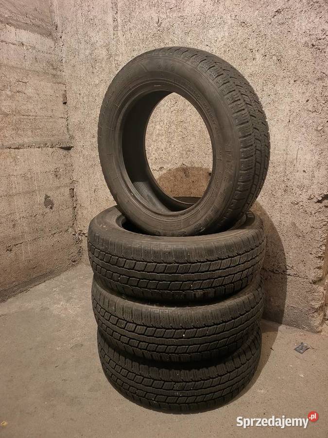 Opony zimowe 19565 R16C Wrocław sprzedam