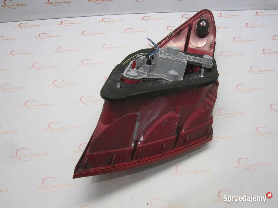 MERCEDES C KLASA W204 lampa prawa tył 2048203064 osobowe Kielce
