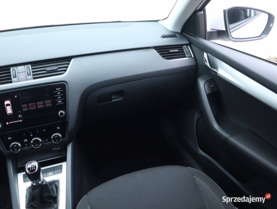 Skoda Octavia 15 TSI tempomat