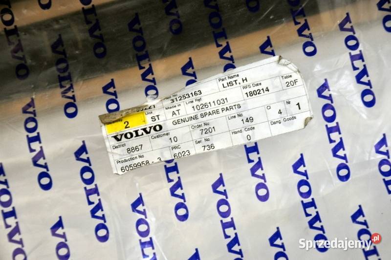 VOLVO XC60 mocowanie prawego progu RDesign OE Bielany Wrocławskie