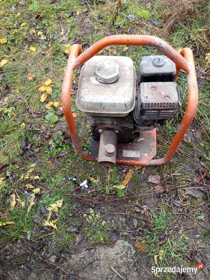 SPRZEDAM POMPE SPALINOWĄ PLUS WIBRATOR SPALINOWY Dom i Ogród sprzedam