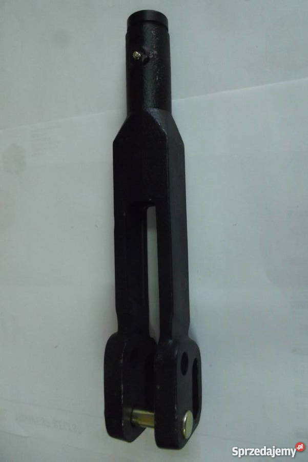 Widełki wieszaka dolnego lewe MF3050 3060 3070 Massey Ferguson