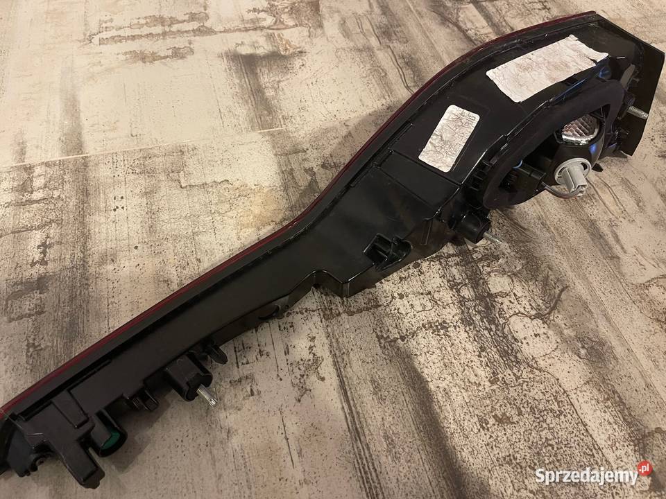 Lampa prawa tylna klapa Renault Talisman sedan sprzedam